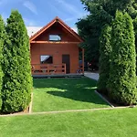 Wczasowe Papaya Lodge *