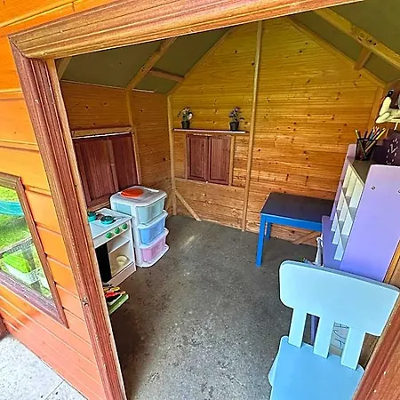 Wczasowe Papaya Lodge *