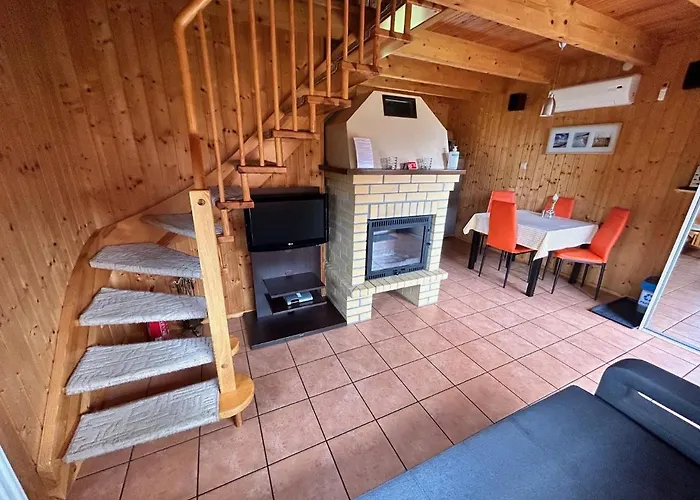 Wczasowe Papaya Lodge Kolobrzeg